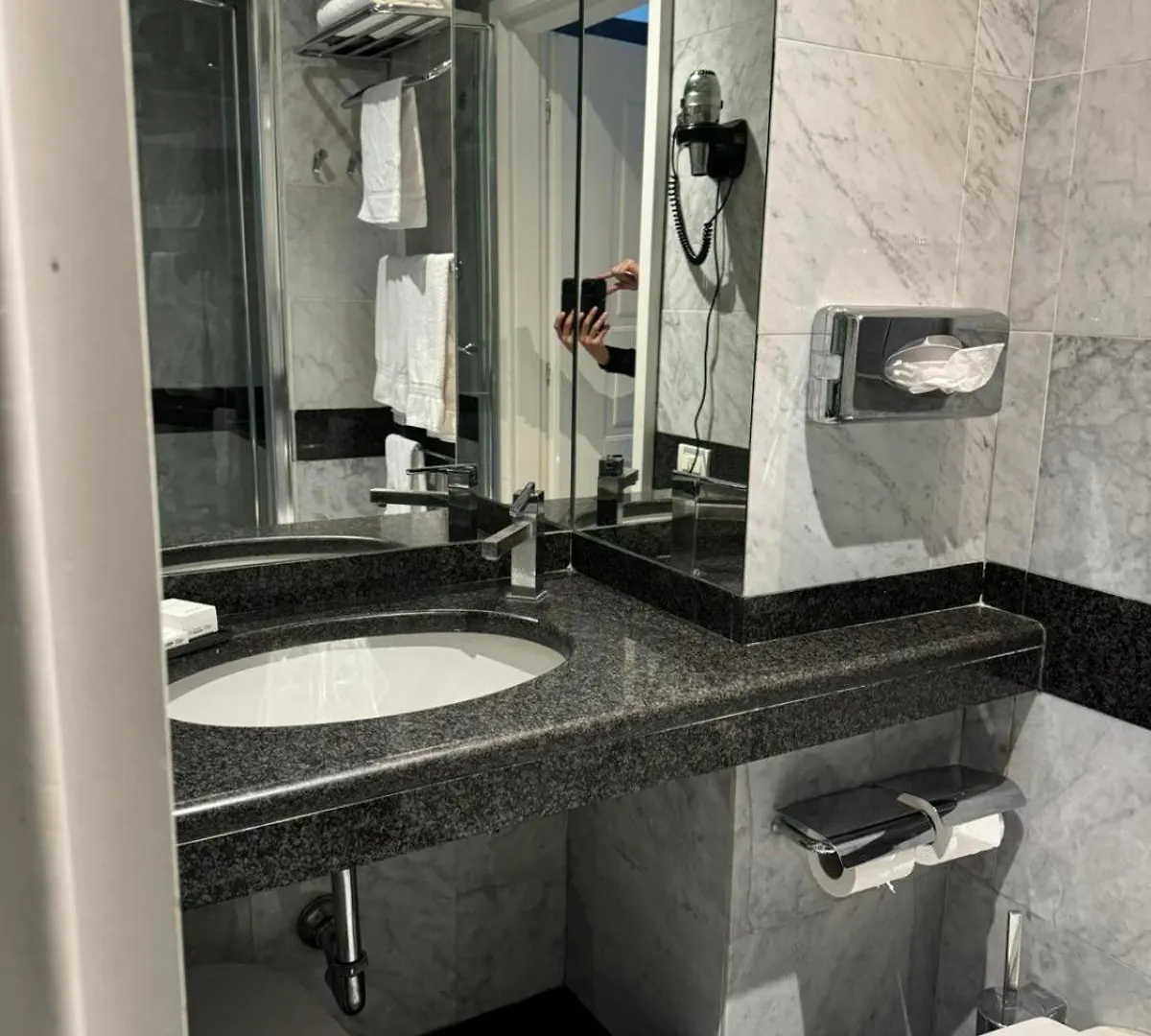 Portofino Deluxe Family Suite - Balcony, Sea View, Private Hotel Beach